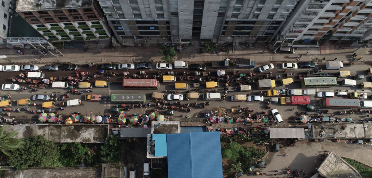 A birds-eye view of a busy street