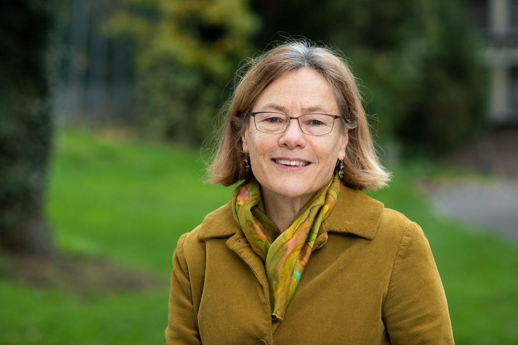 Dr Rosalind Harding Department of Biology